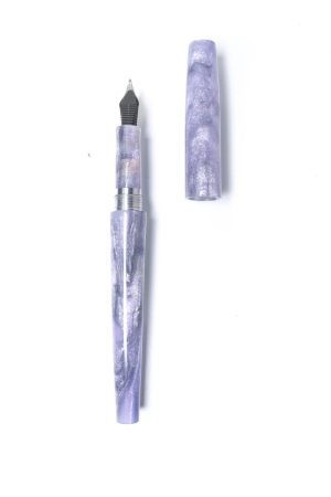 The Bebe Fountain Pen in Lavender Ice