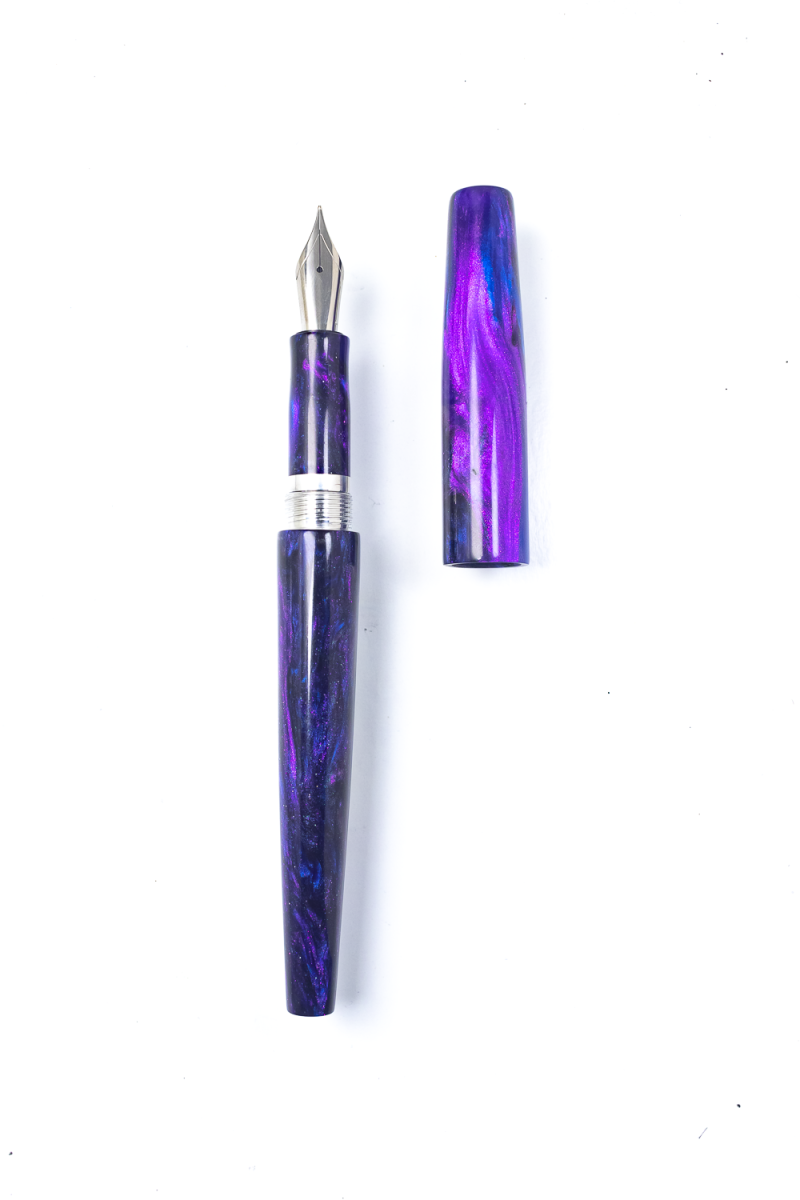 The Bebe Fountain Pen in Interstellar Dark