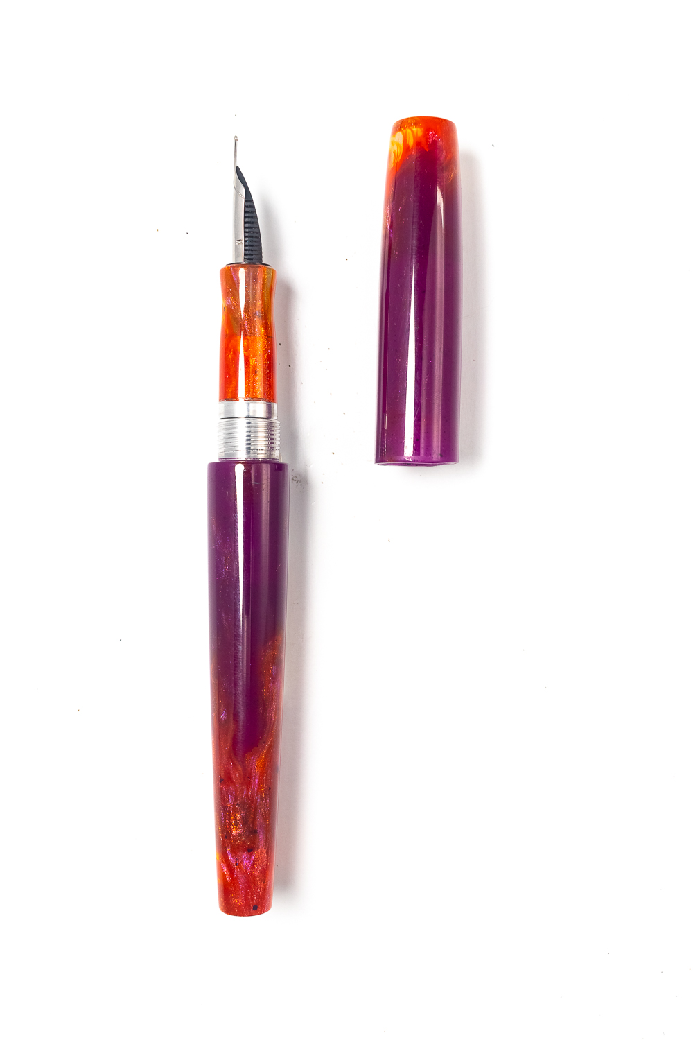 The Bebe Fountain Pen in Fusion Sunrise - Image 4