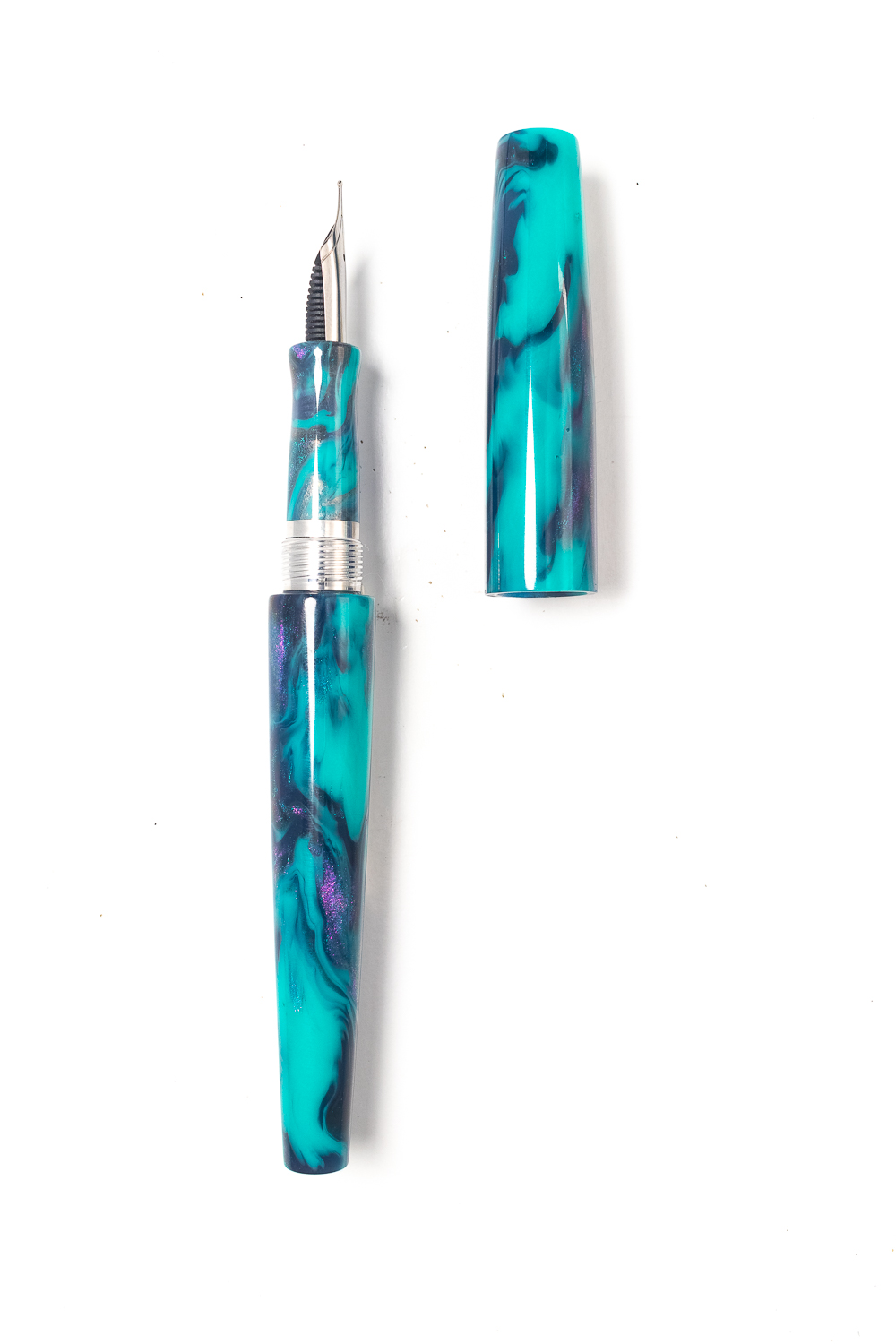 The Bebe Fountain Pen in Queen Mab - Image 4