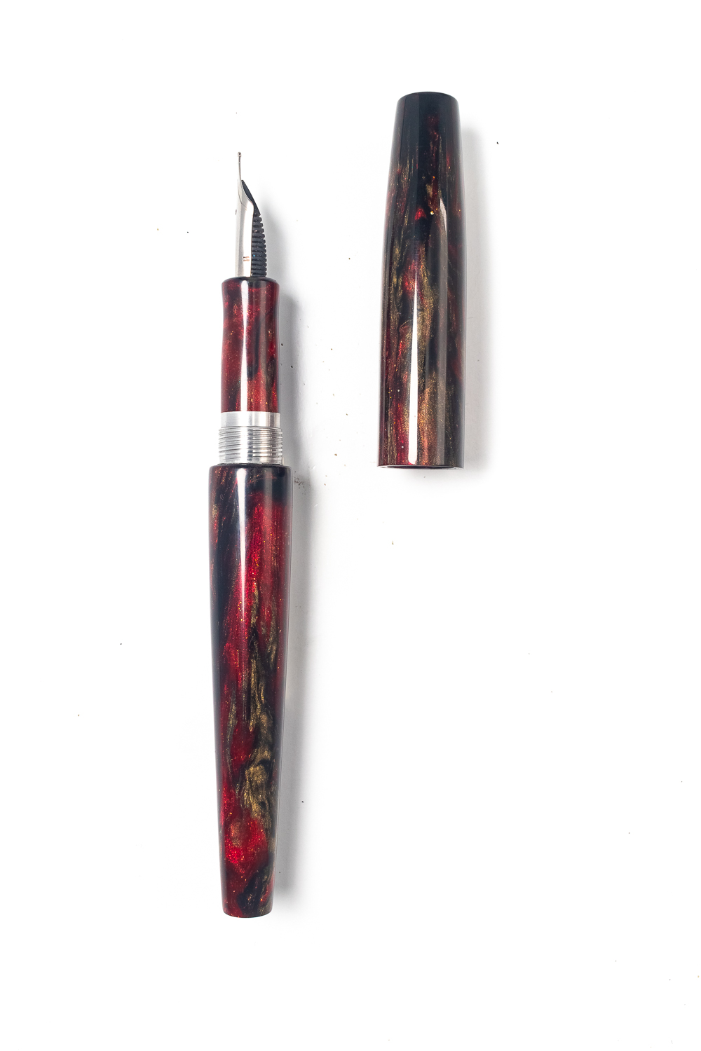 The Bebe Fountain Pen in Red Dragon - Image 4