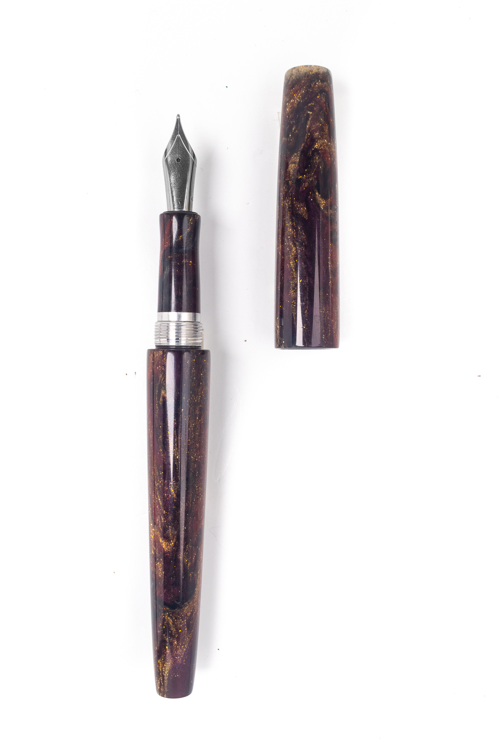 The Bebe Fountain Pen in Invictus