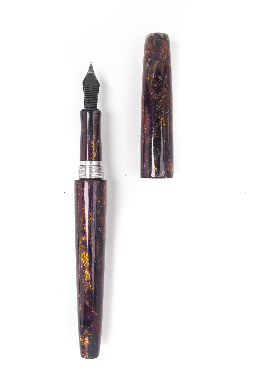 The Bebe Fountain Pen in Invictus - Image 4